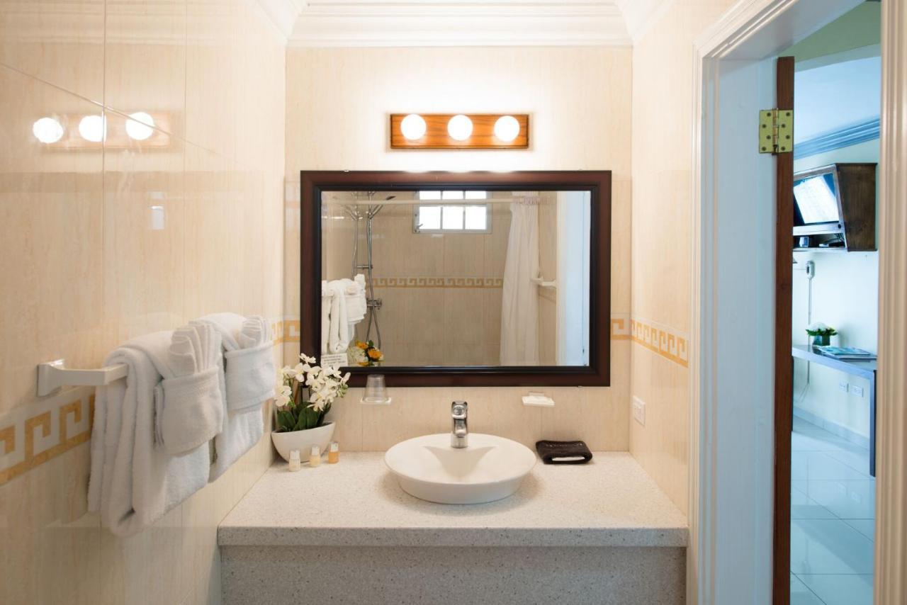Baker'S Suites Simpson Bay Exteriér fotografie